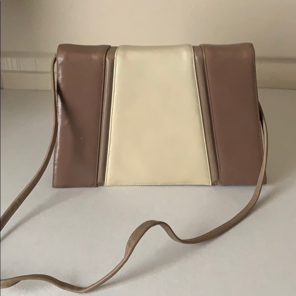 Towanny Vintage Trapezoid Shoulder Bag
